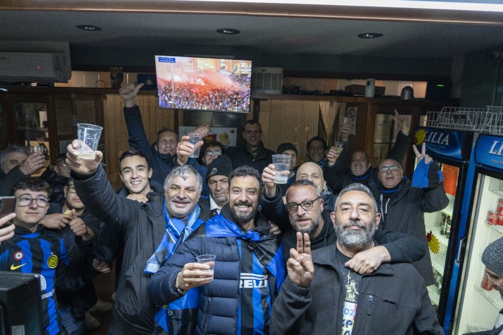 WhatsApp-Image-2024-04-24-at-12.20.36-1024x682 Anche a Pietragalla tifosi in festa per lo scudetto dell'Inter